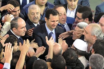 Ông Assad và những người ủng hộ.